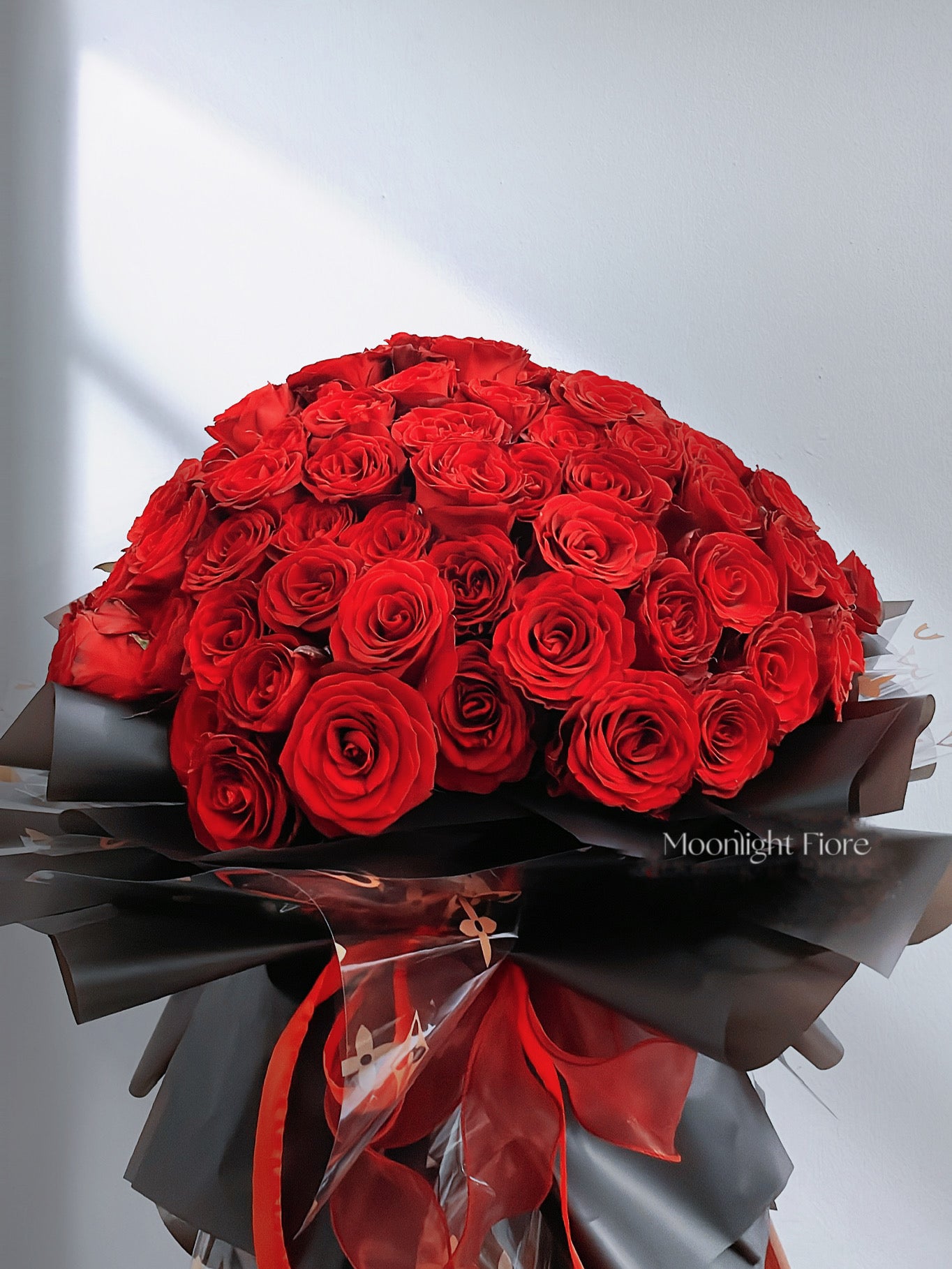 Forever Love (99 Fresh Roses)