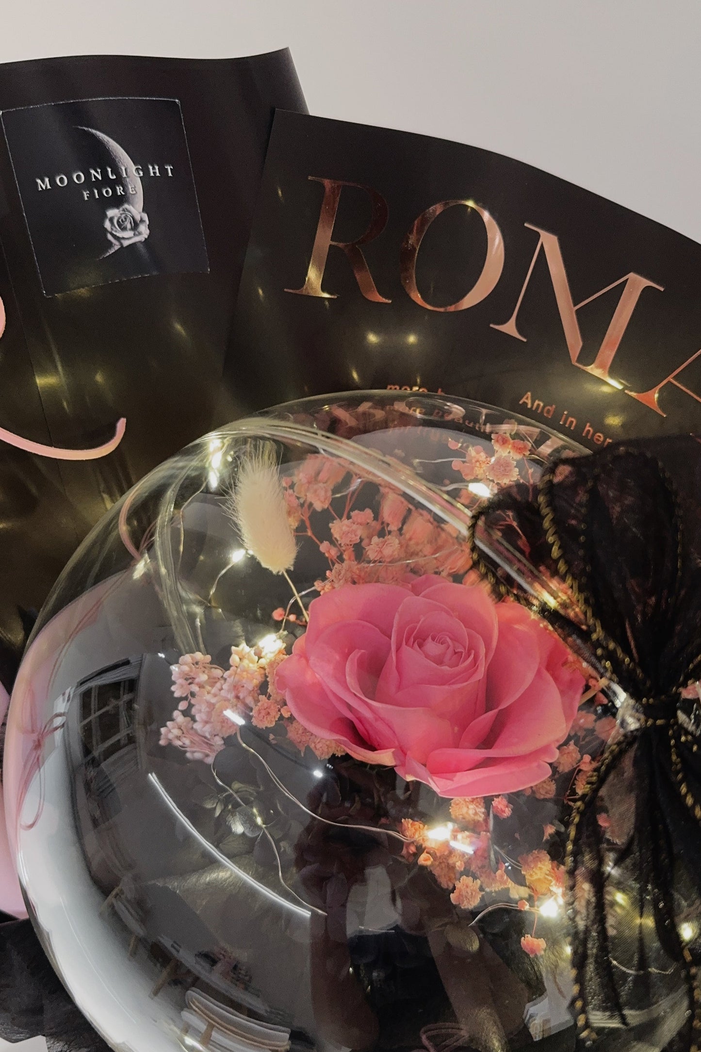 Black Pink In Acrylic Ball (Preserved)