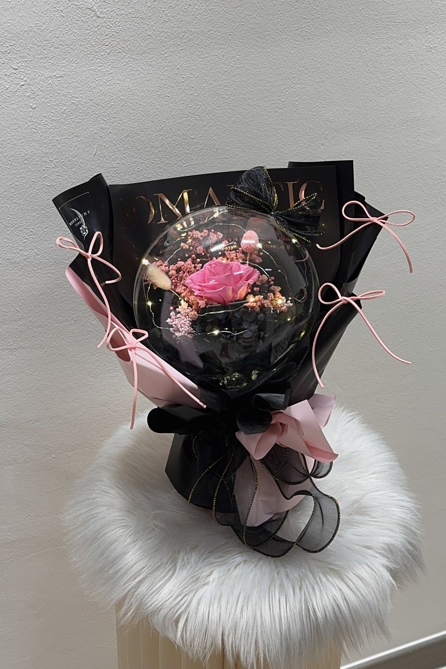 Black Pink In Acrylic Ball (Preserved)